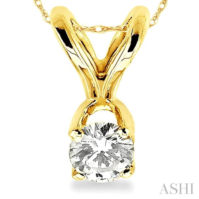 1/10 Ctw Round Cut Diamond Solitaire Pendant in 14K Yellow Gold with Chain