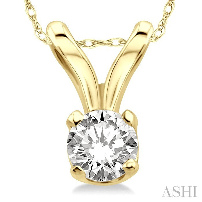 1/10 Ctw Round Cut Diamond Solitaire Pendant in 14K Yellow Gold with Chain