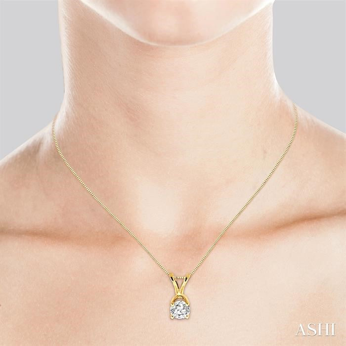 1/3 Ctw Round Cut Diamond Solitaire Pendant in 14K Yellow Gold with chain