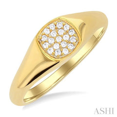 Cushion  Shape Diamond Signet Ring