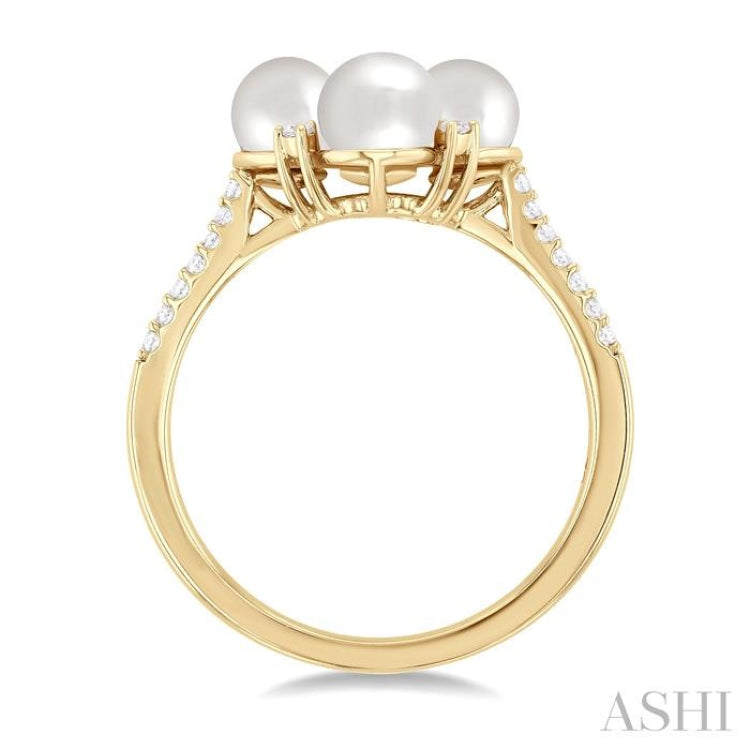 Pearl & Diamond Fashion Ring