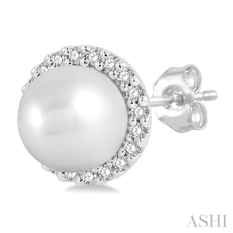 Pearl & Petite Halo Diamond Fashion Earrings