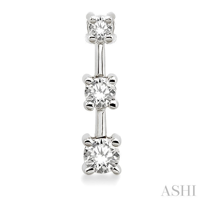 1 Ctw Round Cut Diamond Earrings in 14K White Gold