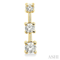 3/4 ctw Round Cut Diamond Earrings in 14K Yellow Gold