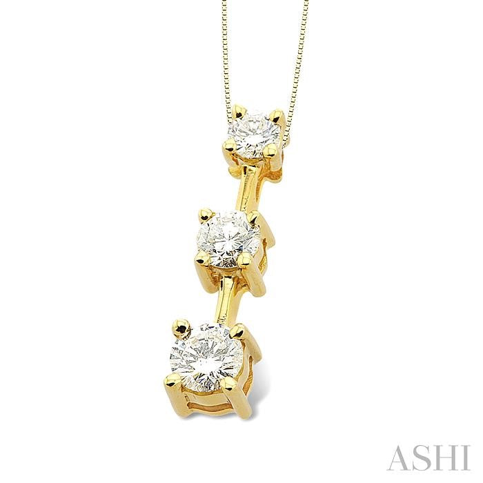 3/4 ctw Three Stone Round Cut Diamond Pendant in 14K Yellow Gold with Chain