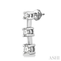 3/4 Ctw Round Cut Diamond Earrings in 14K White Gold