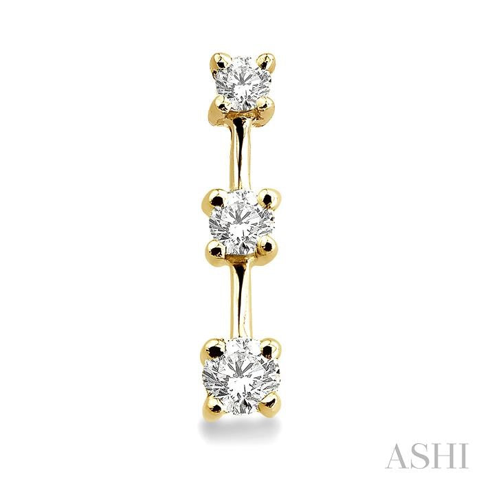 1/2 ctw Round Cut Diamond Earrings in 14K Yellow Gold