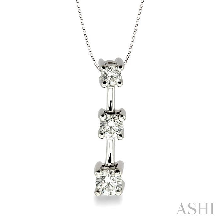 1/4 ctw Three Stone Round Cut Diamond Pendant in 14K White Gold with Chain