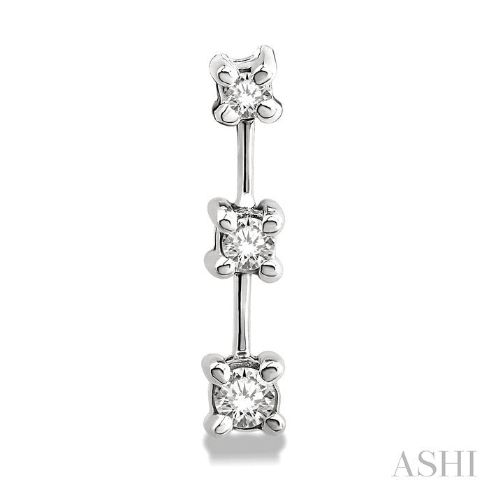 1/4 Ctw Round Cut Diamond Earrings in 14K White Gold