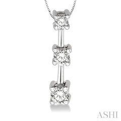 1/4 Ctw Three Stone Round Cut Diamond Pendant in 14K White Gold with Chain