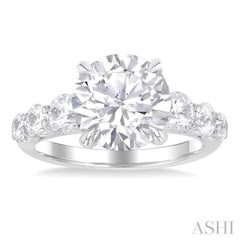 Round Shape Semi-Mount Diamond Engagement Ring