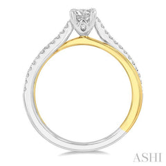 Oval Shape Diamond Engagement Ring