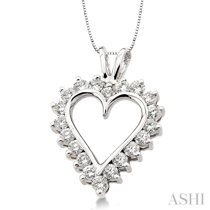 1 Ctw Round Cut Diamond Heart Pendant in 14K White Gold with Chain