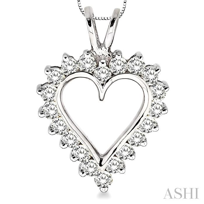 1 Ctw Round Cut Diamond Heart Pendant in 14K White Gold with Chain