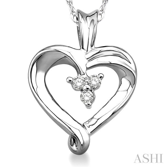 1/20 Ctw Round Cut Diamond Heart Pendant in 10K White Gold with Chain