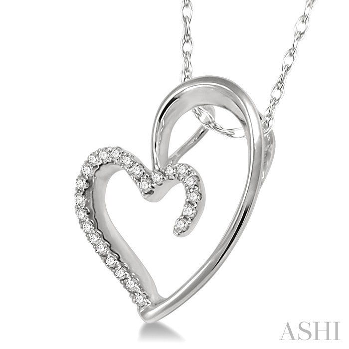 1/10 Ctw Round Cut Diamond Heart Shape Pendant in 14K White Gold with Chain
