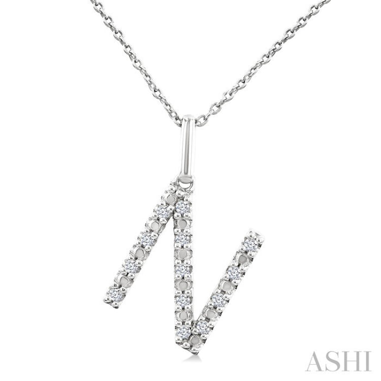 1/10 Ctw Initial 'N' Round Cut Diamond Fashion Pendant With Chain in Sterling Silver