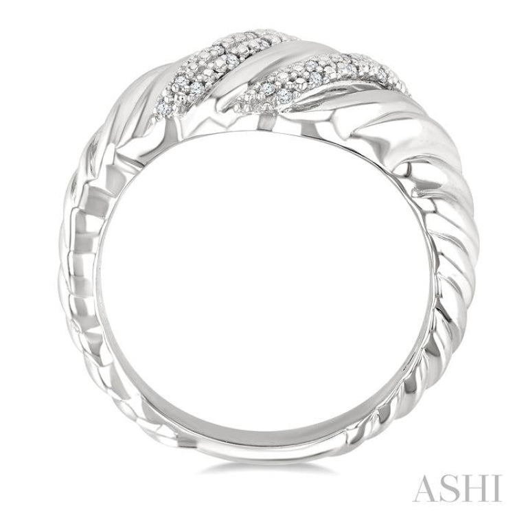 1/10 Ctw Bold Silver Twisted Rib Single Cut Diamond Bold Fashion Band in Sterling Silver