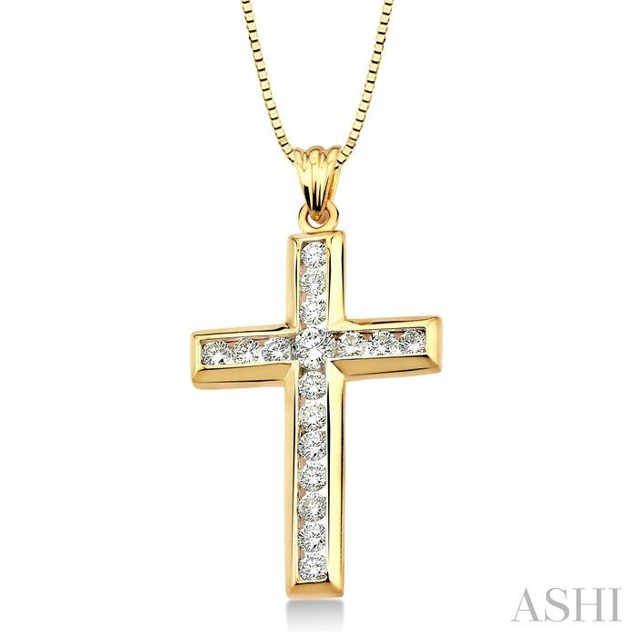 1 ctw Round Cut Diamond Cross Pendant in 14K Yellow Gold with Chain