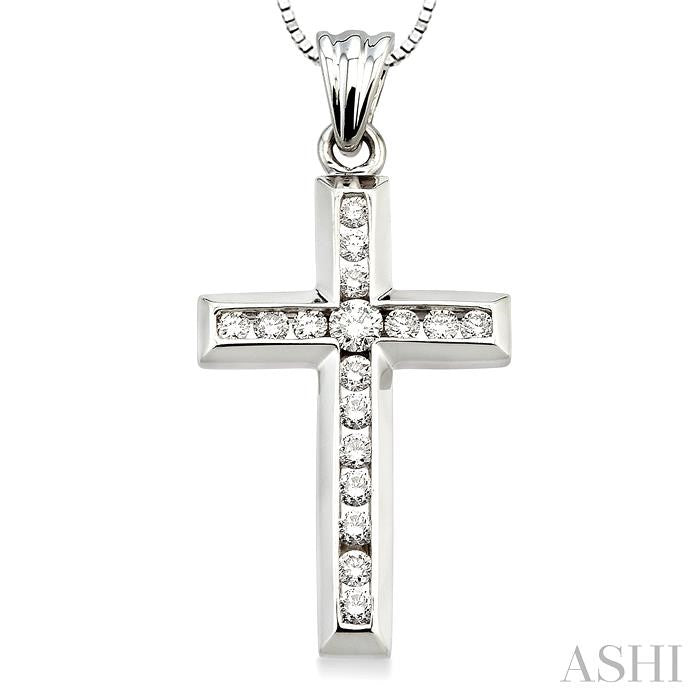 1/2 ctw Round Cut Diamond Cross Pendant in 14K White Gold with Chain