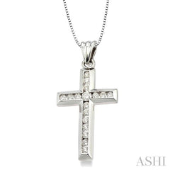 1/2 ctw Round Cut Diamond Cross Pendant in 14K White Gold with Chain