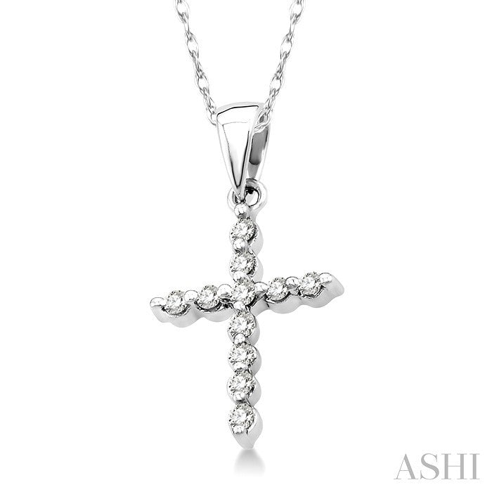1/10 Ctw Round Cut Diamond Cross Petite Pendant in 10K White Gold with Chain