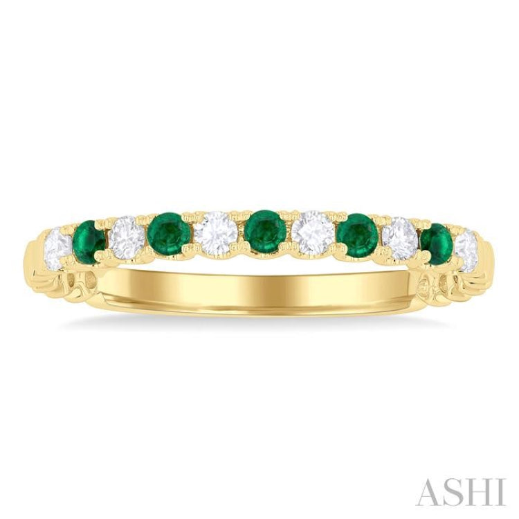 1.75 MM Emerald and 1/6 Ctw Round Cut Diamond Precious Wedding Band in 14K Yellow Gold