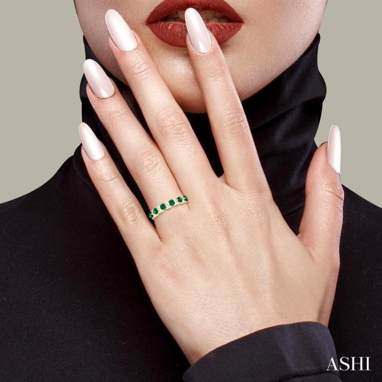 3 MM Emerald and 1/3 Ctw Round Cut Diamond Precious Band in 14K Yellow Gold