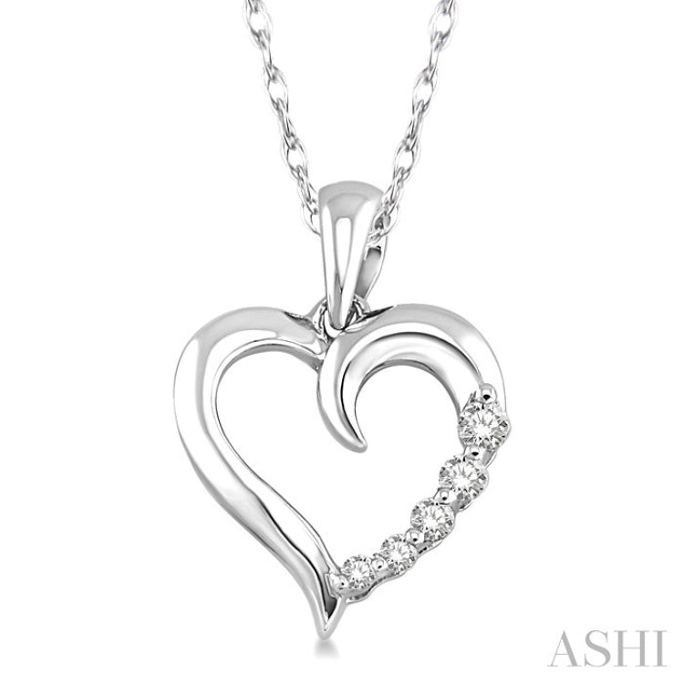 1/10 Ctw Round Cut Diamond Heart Shape Journey Pendant in 14K White Gold with Chain