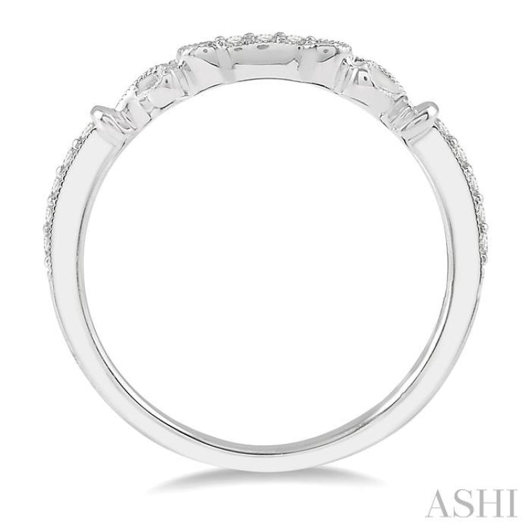 1/6 Ctw Round Cut Diamond Wedding Band in 14K White Gold