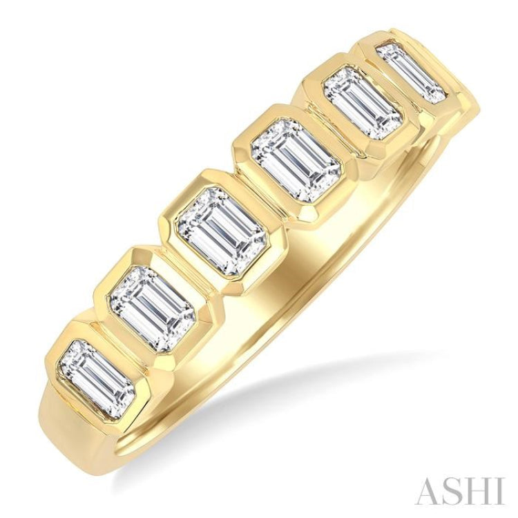 1 Ctw 7 Stone Bezel Set Emerald Cut Diamond Fashion Band in 14K Yellow Gold