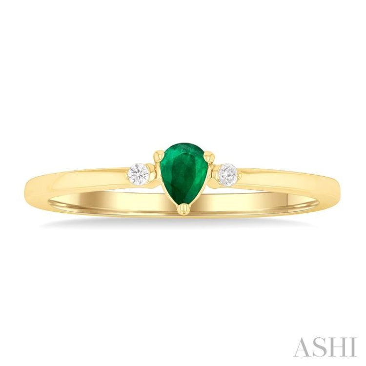 4x3 MM Pear Shape Emerald and 1/50 Ctw Petite Round Cut Diamond Fashion Ring in 10K Yellow Gold