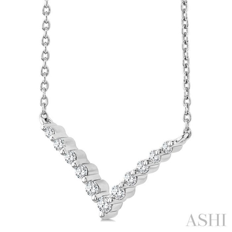 1/8 Ctw Petite Chevron Round Cut Diamond Pendant With Chain in Sterling Silver