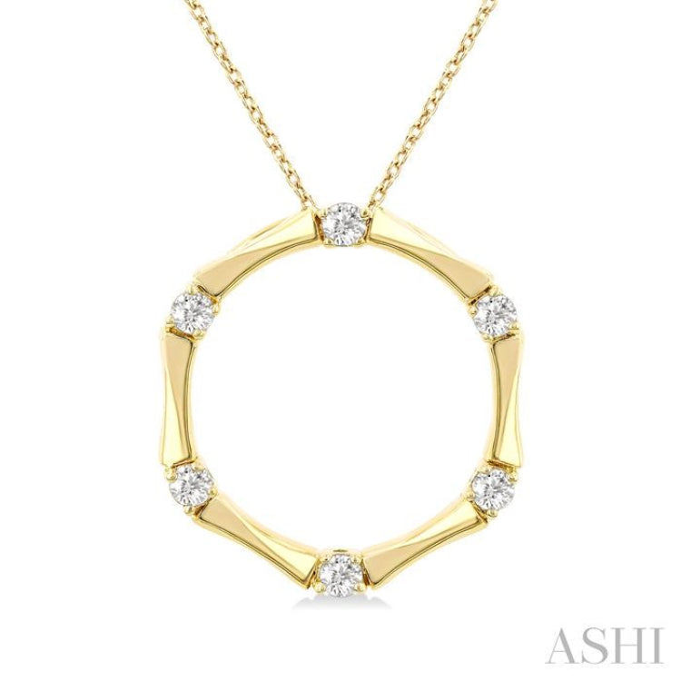 1/4 Ctw Petite Bamboo Shoot Inspired Round Cut Diamond Fashion Pendant With Chain in 14K Yellow Gold