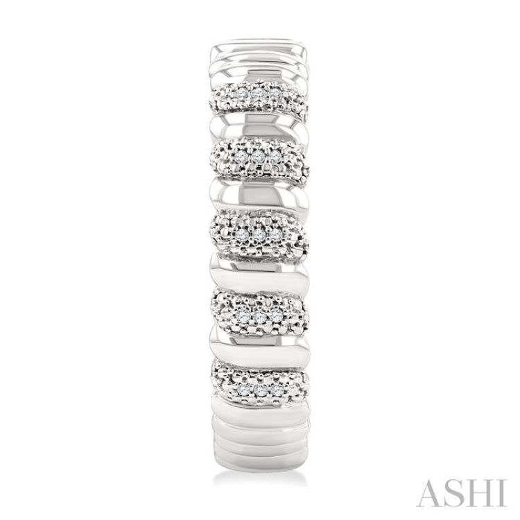 1/10 Ctw Bold Wide Ribbed Round Cut Diamond Pirouette Fashion Earrings in Sterling Silver