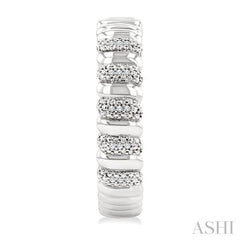 1/10 Ctw Bold Wide Ribbed Round Cut Diamond Pirouette Fashion Earrings in Sterling Silver